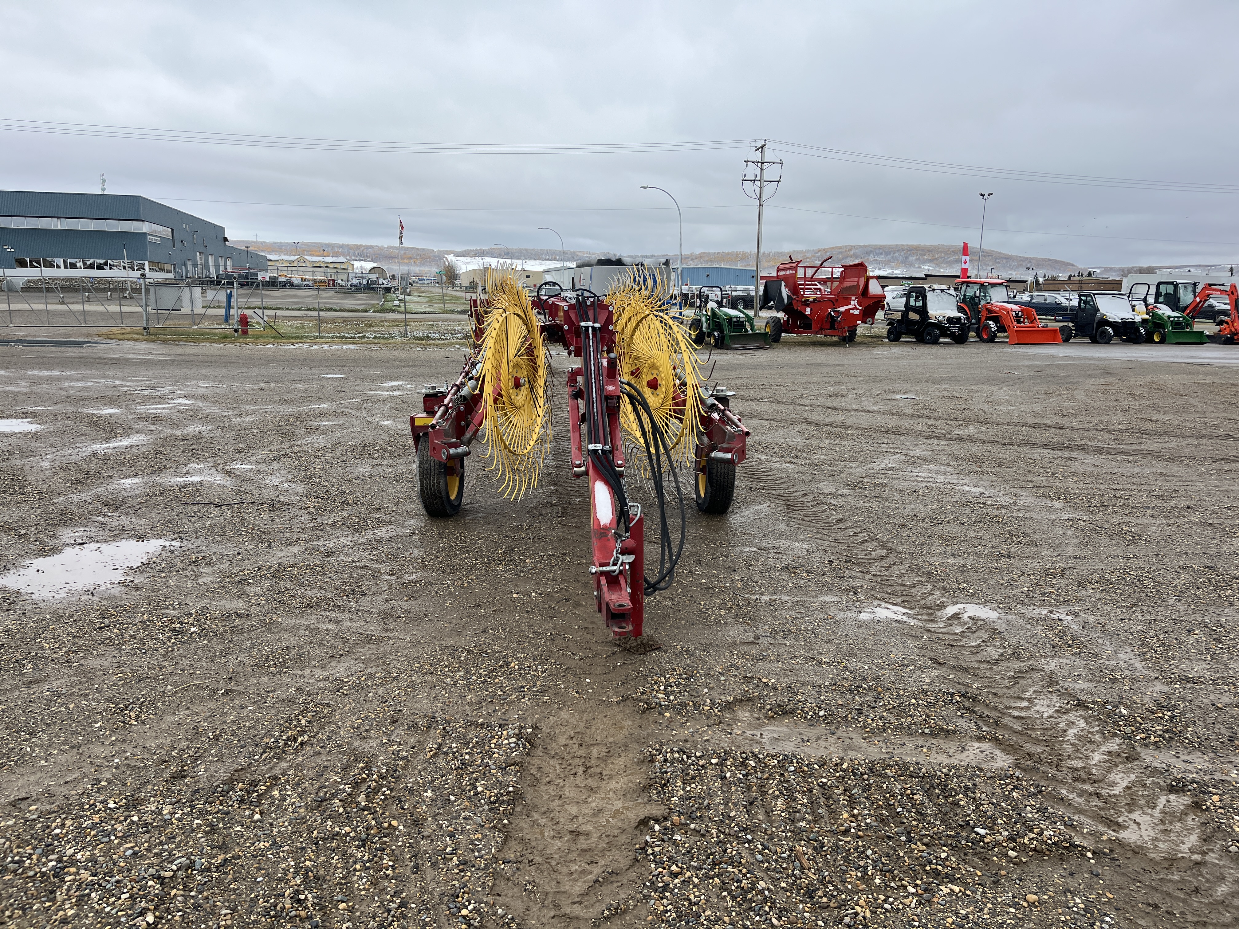 2015 New Holland Duravee1225 trailing wheel rake 6