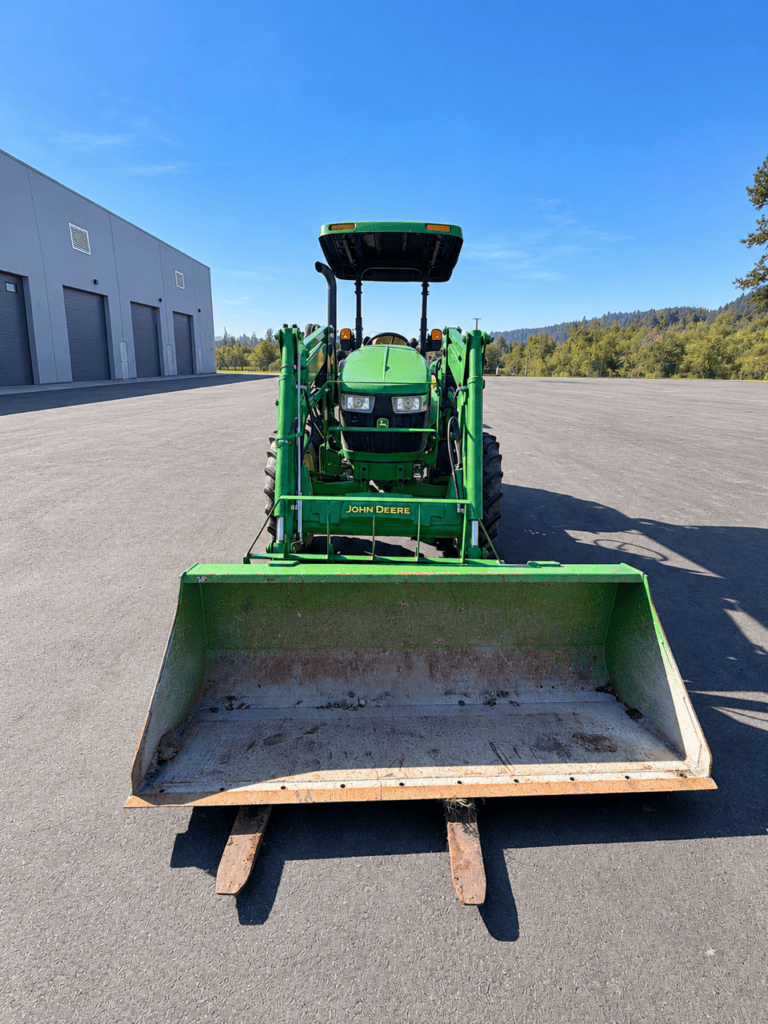 2018 John Deere 5045E 4