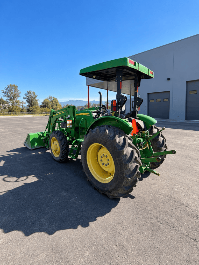 2018 John Deere 5045E 2