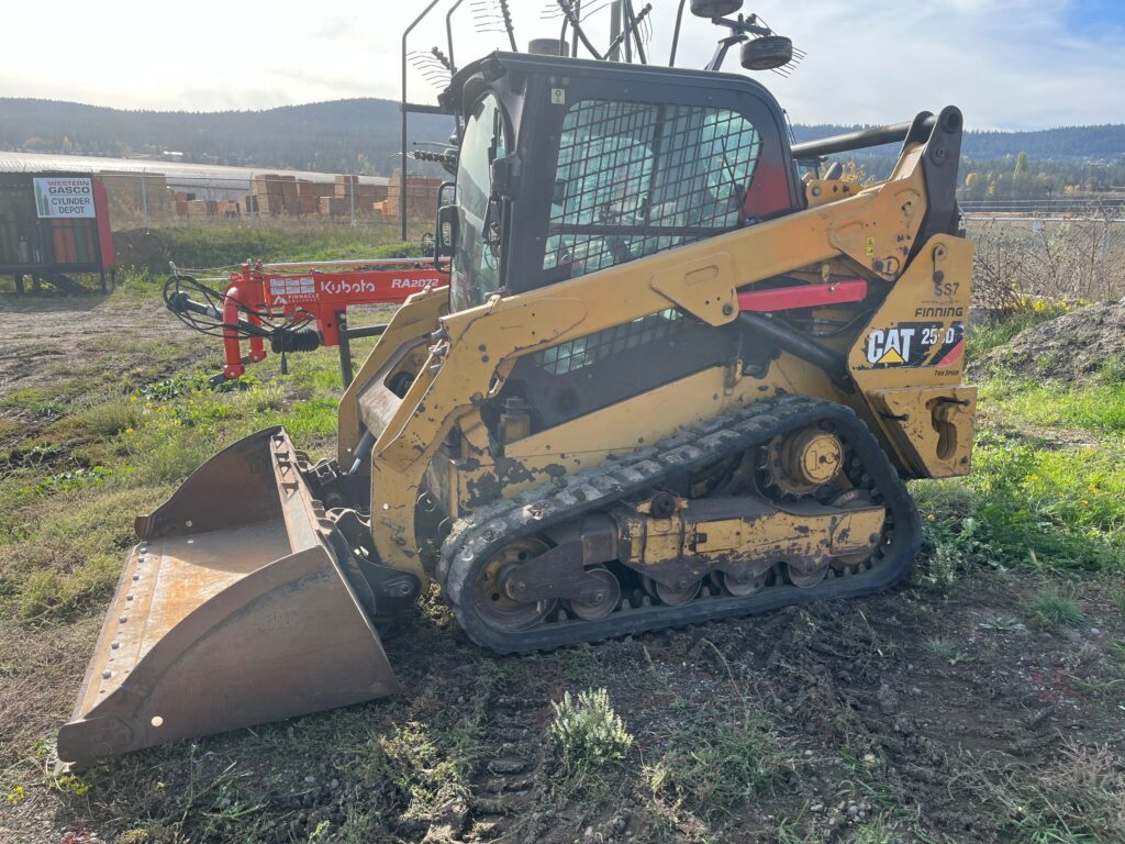 2013 CAT 259D track loader 4