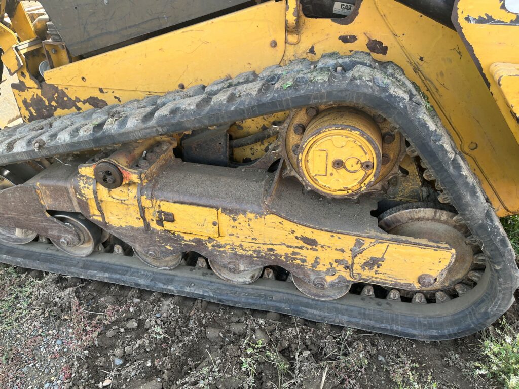 2013 CAT 259D track loader 7