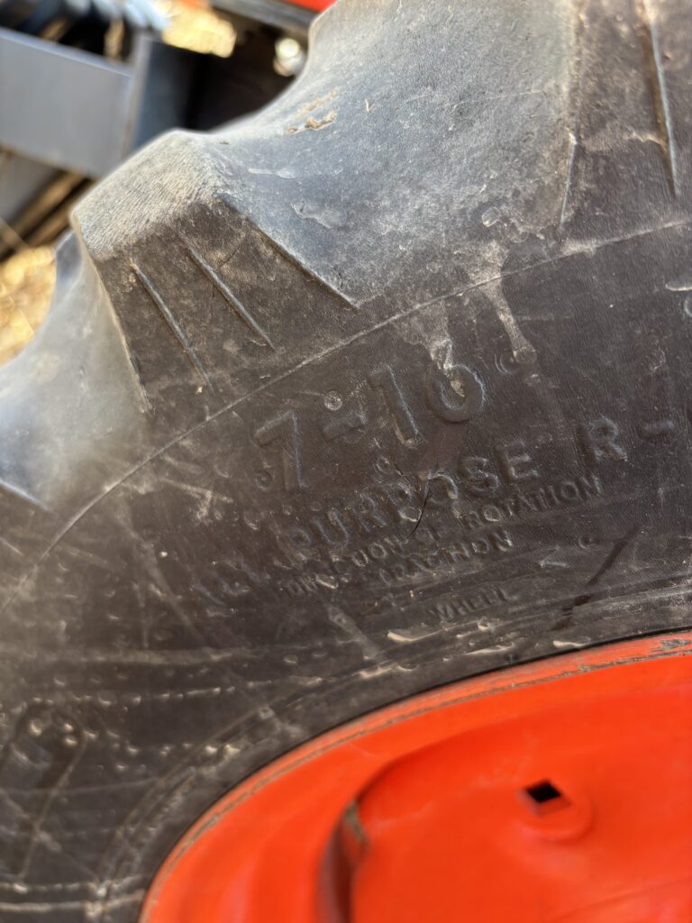 2017 Kubota L3301 Tractor 6